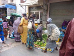 Dakar: marché de la rue - Dakar Sénégal