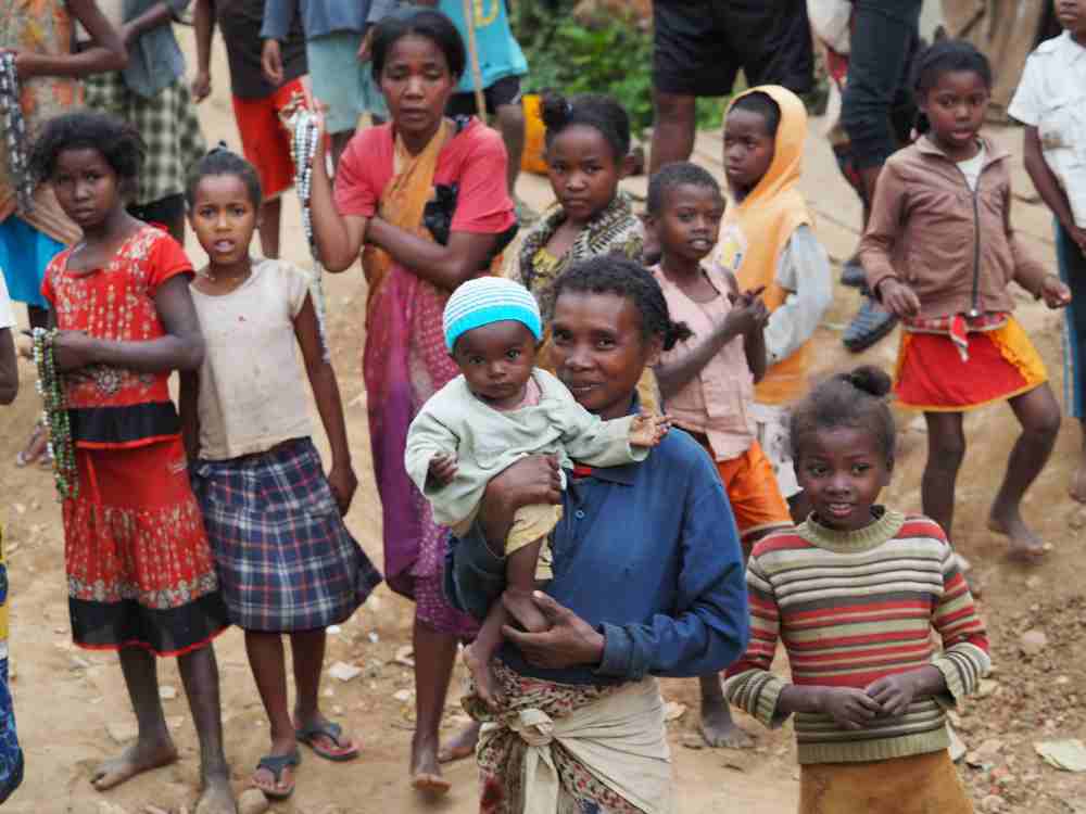 coutume betsimisaraka: chez la famille